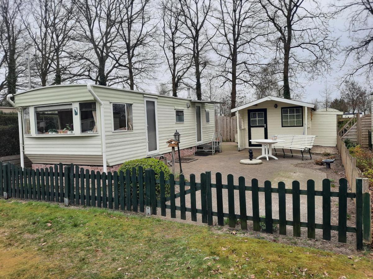 Mulder'S Vakantiehuis, Jaarplaats 108 Op Recreatiepark De Tien Heugten Schoonloo Kültér fotó
